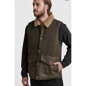 NWT Men’s Roark Livingston Vest